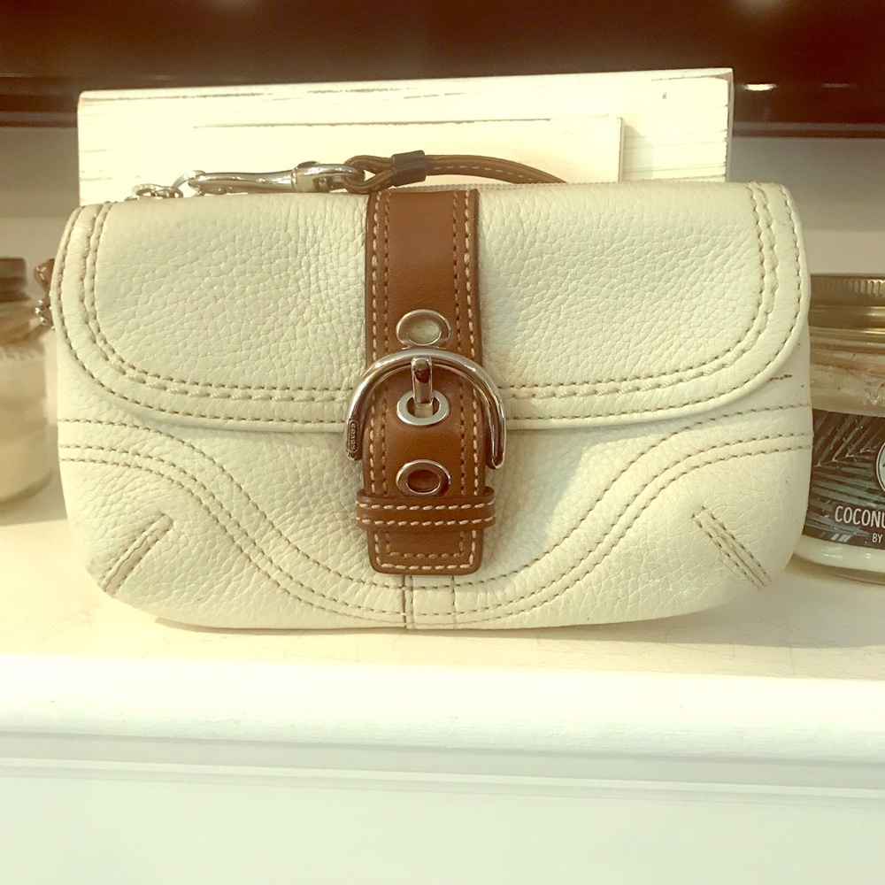 Coach ivory leather wristlet